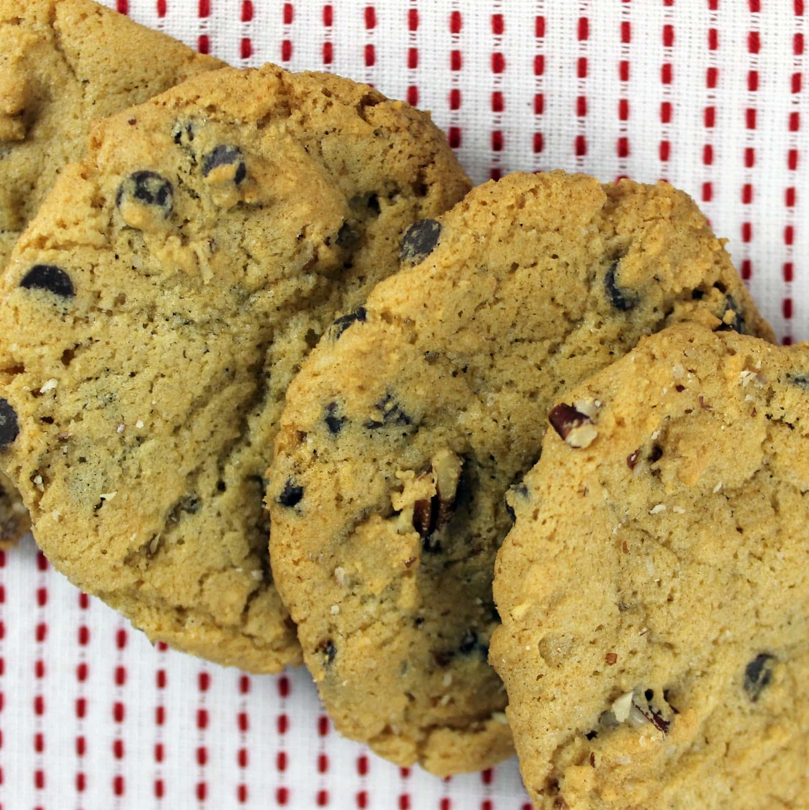 Sweet and Salty Walnut Chocolate Chip Cookies