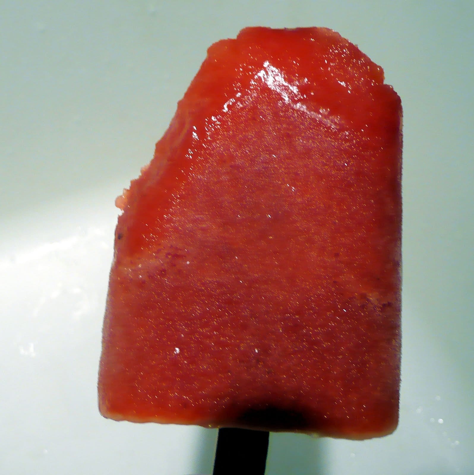 Strawberry Prosecco Pops