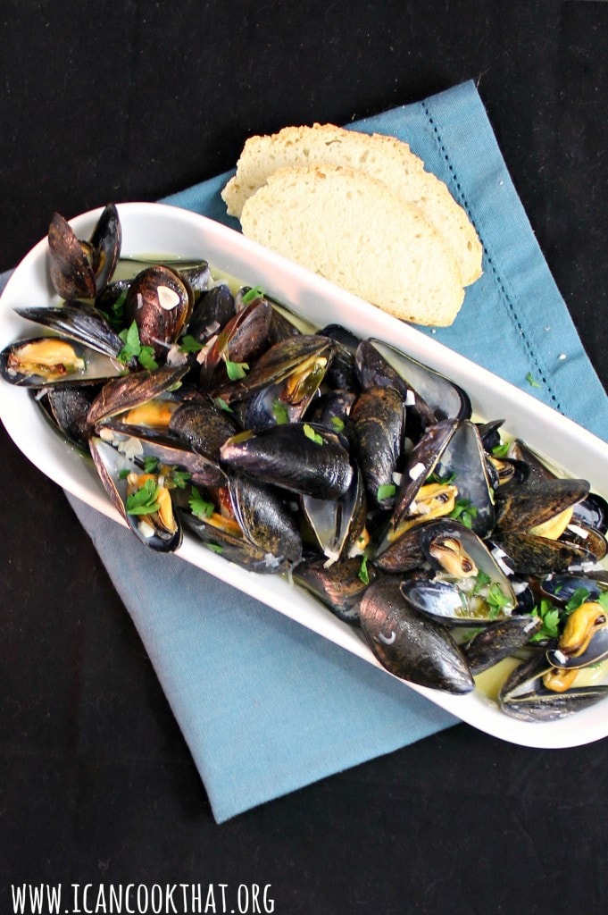 Mussels in White Wine Garlic Sauce