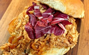 Slow Cooker Pulled Chicken Sandwiches