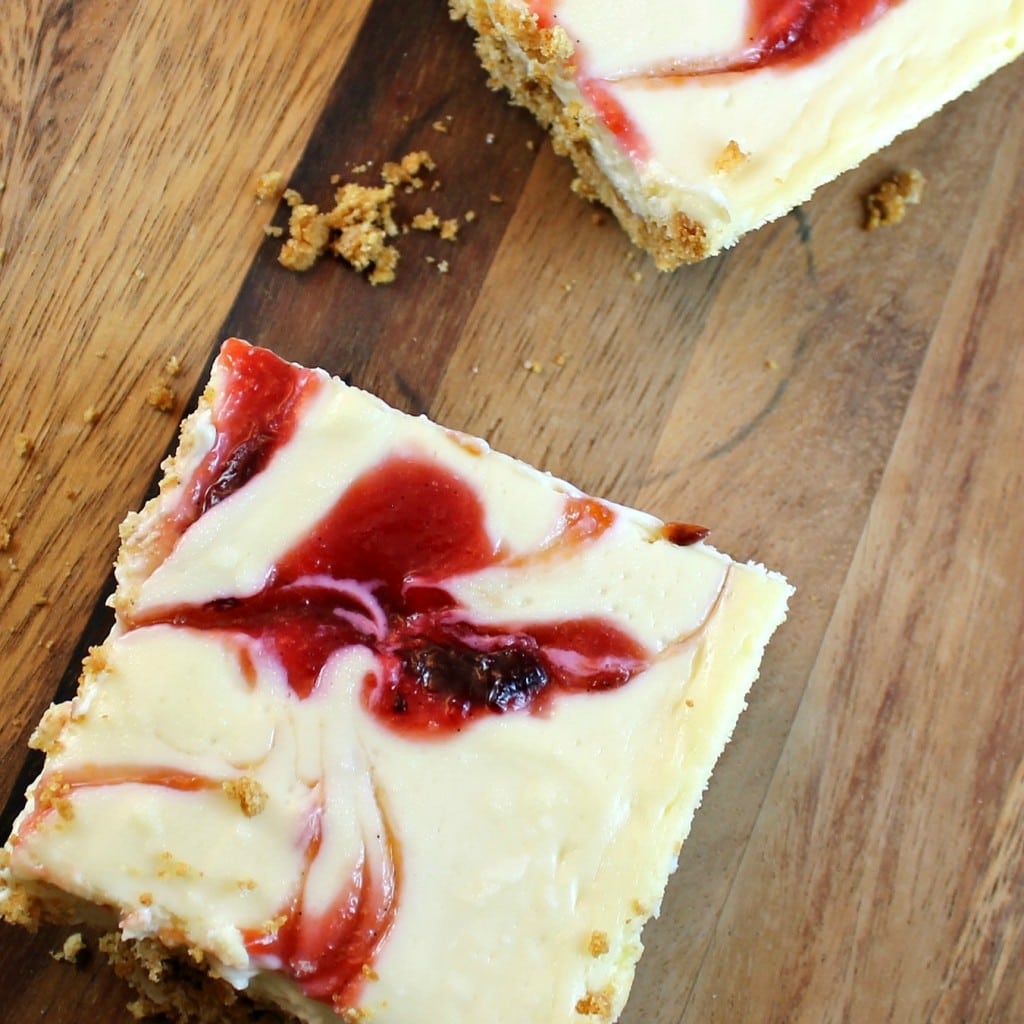 Plum-Swirled Cheesecake Bars