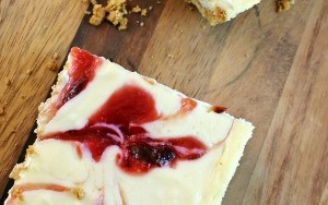 Plum Swirled Cheesecake Bars