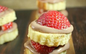 Grilled Hazelnut Strawberry Shortcake Bites #SLSweetTreats