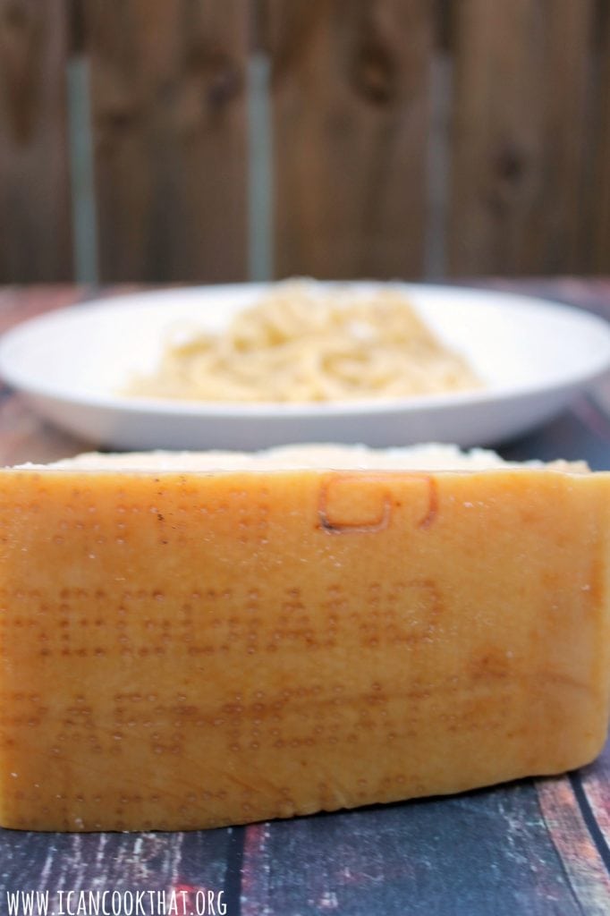 Cacio e Pepe (Cheese and Pepper Pasta)