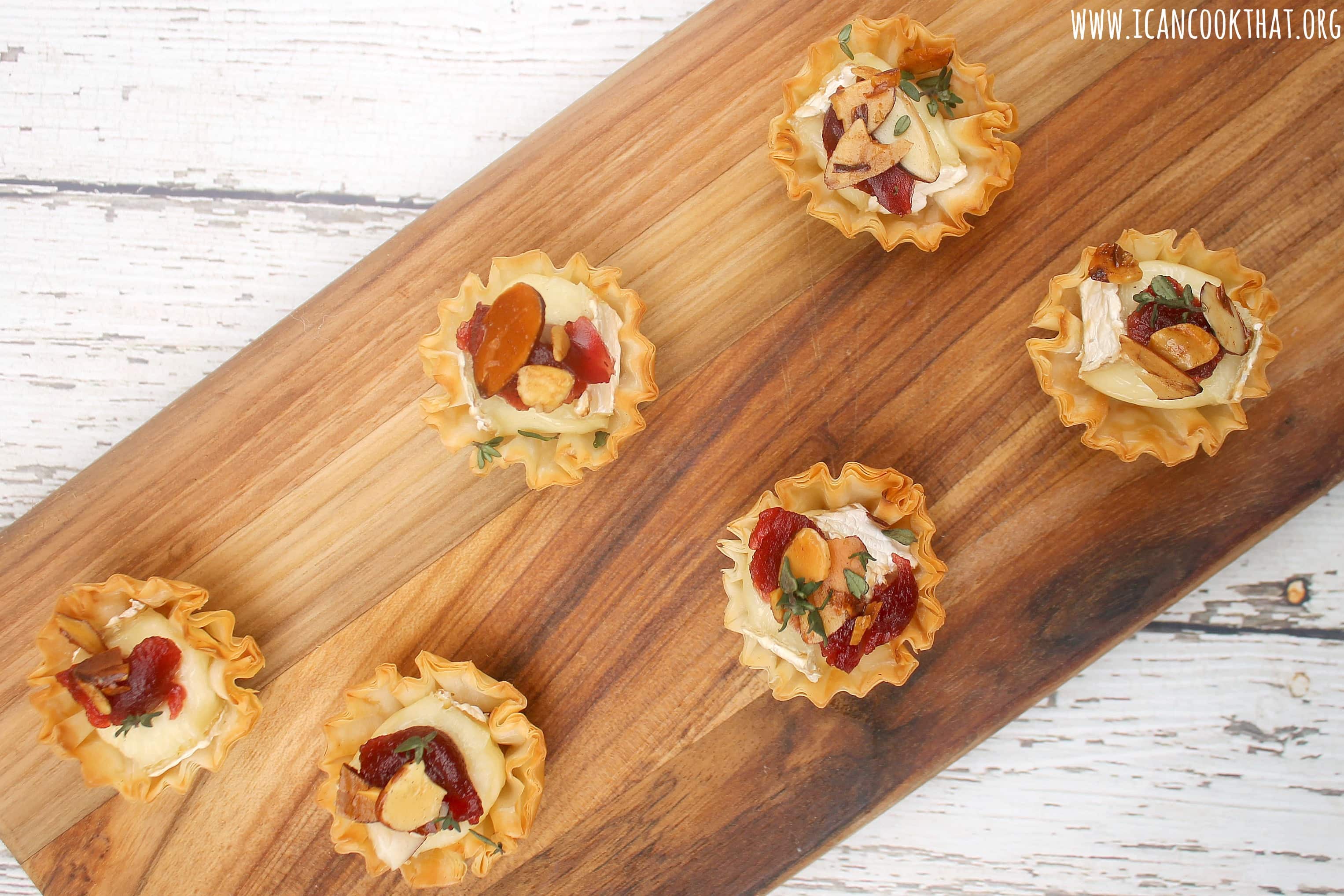 Baked Cranberry Almond Brie Bites